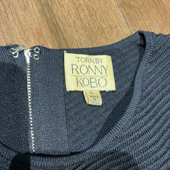 Torn by Ronny Kobo black short dress sz L - Picture 2 of 4